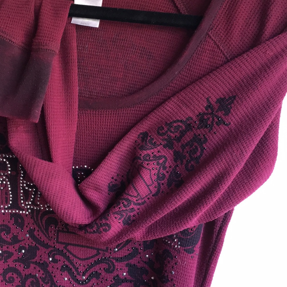 Harley burgundy t
